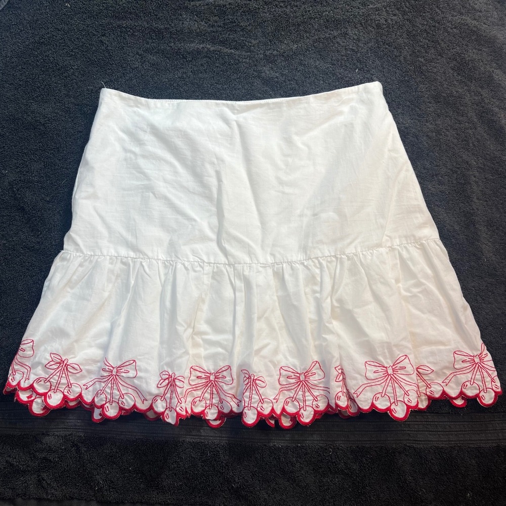 Francescas White Cherry Bow Embroidered Scalloped Mini‎ Skirt MCKARAU128-WHIT M